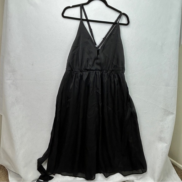 NWT BloomChic Size 14-16 Black Spaghetti Strap Dress - 555 - Picture 6 of 16